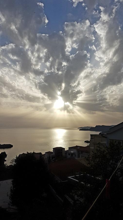 Apartmani Famelja Jovanovic Sveti Stefan Esterno foto