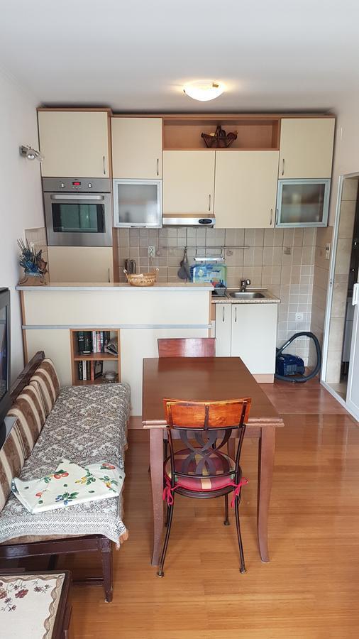 Apartmani Famelja Jovanovic Sveti Stefan Esterno foto