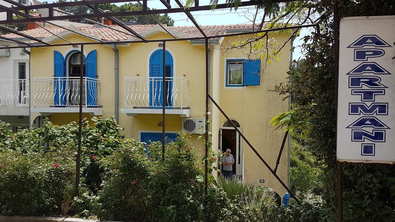 Apartmani Famelja Jovanovic Sveti Stefan Esterno foto